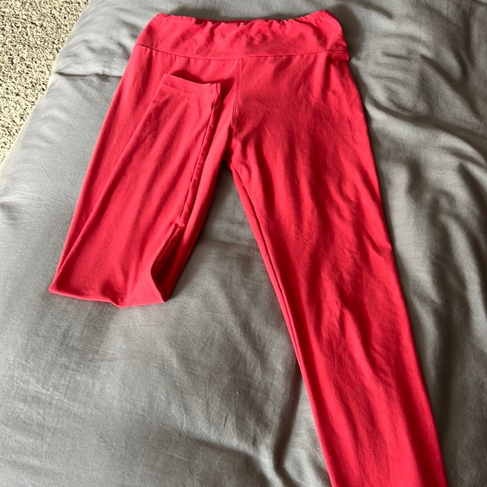 LuLaRoe leggings no rips , no tears